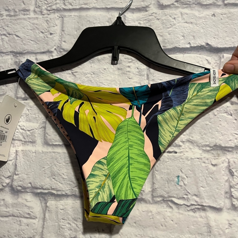 New Body Glove Rosalia Bikini Bottom XS - Picture 5 of 5